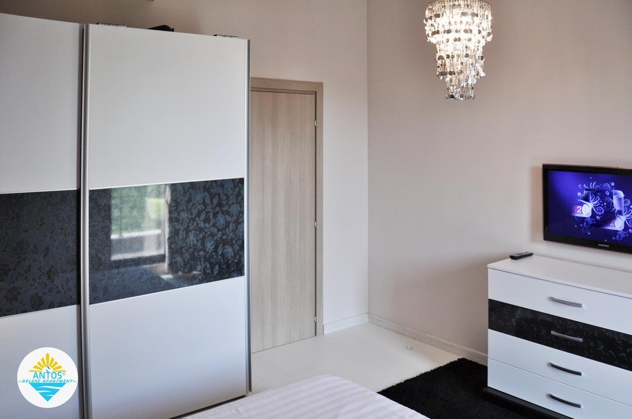 Antos Deluxe Apartment Constanta Luaran gambar