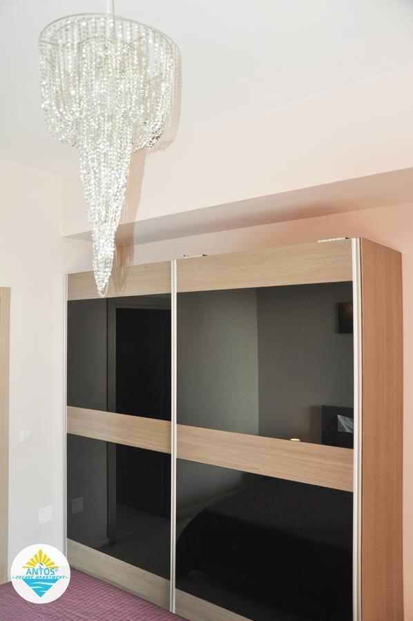 Antos Deluxe Apartment Constanta Luaran gambar