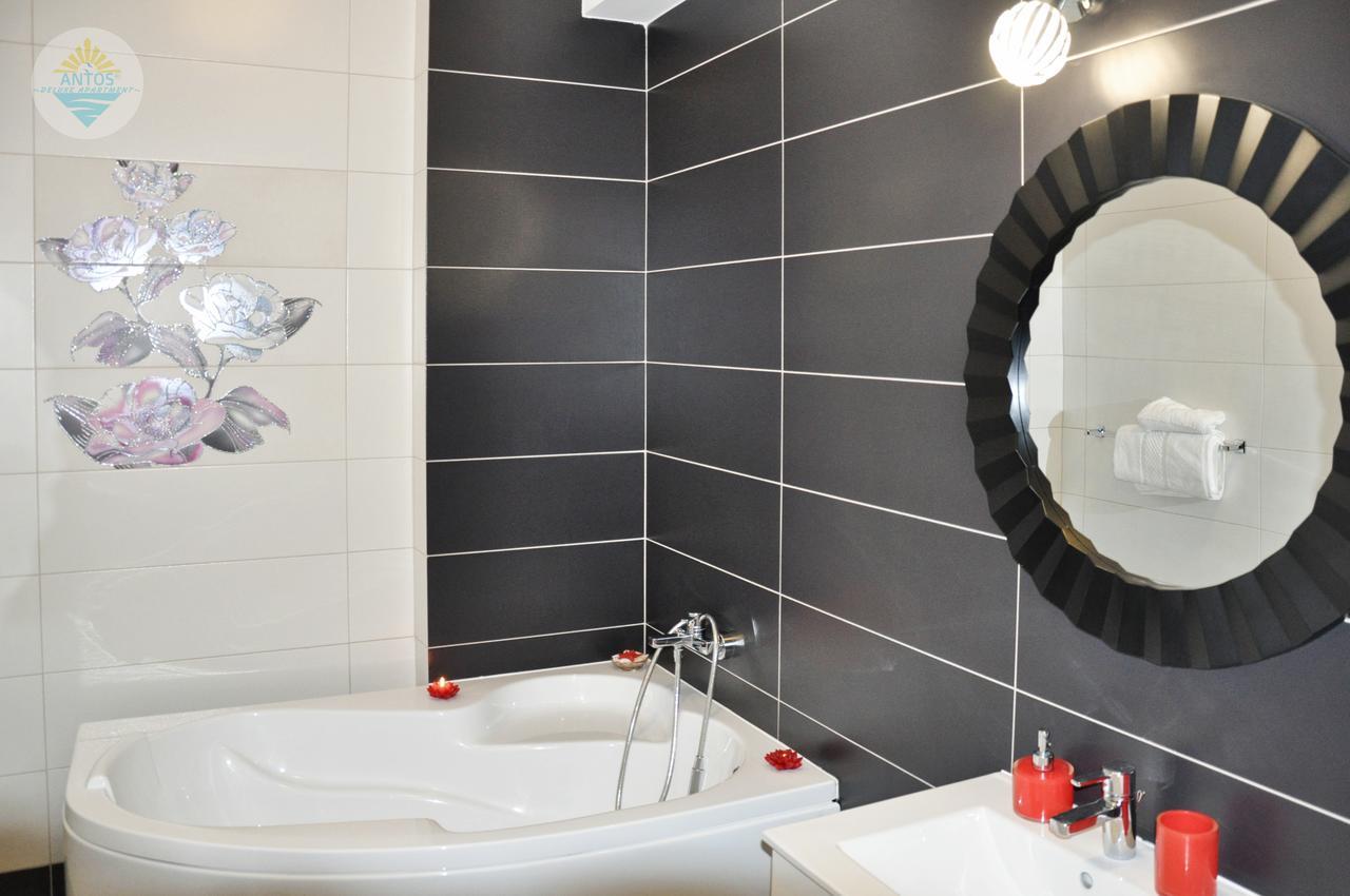 Antos Deluxe Apartment Constanta Luaran gambar