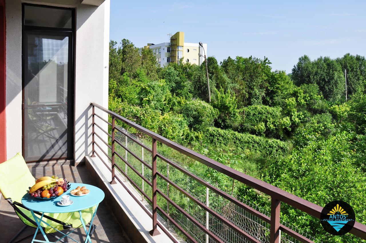 Antos Deluxe Apartment Constanta Luaran gambar
