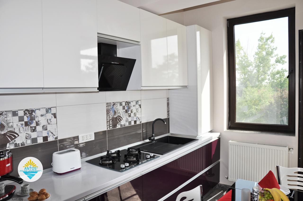 Antos Deluxe Apartment Constanta Luaran gambar