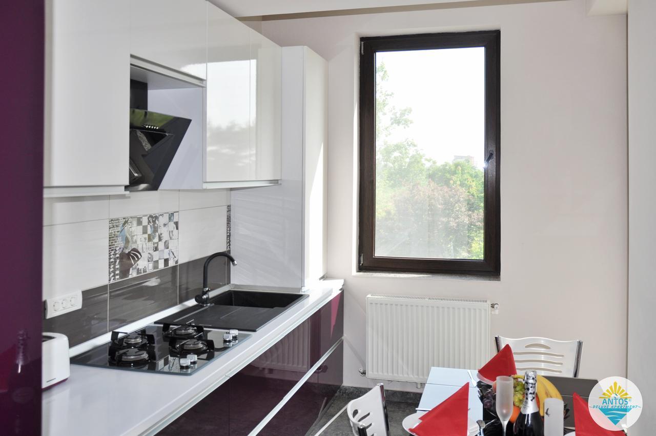 Antos Deluxe Apartment Constanta Luaran gambar