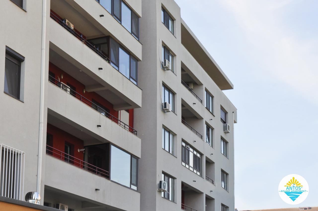 Antos Deluxe Apartment Constanta Luaran gambar