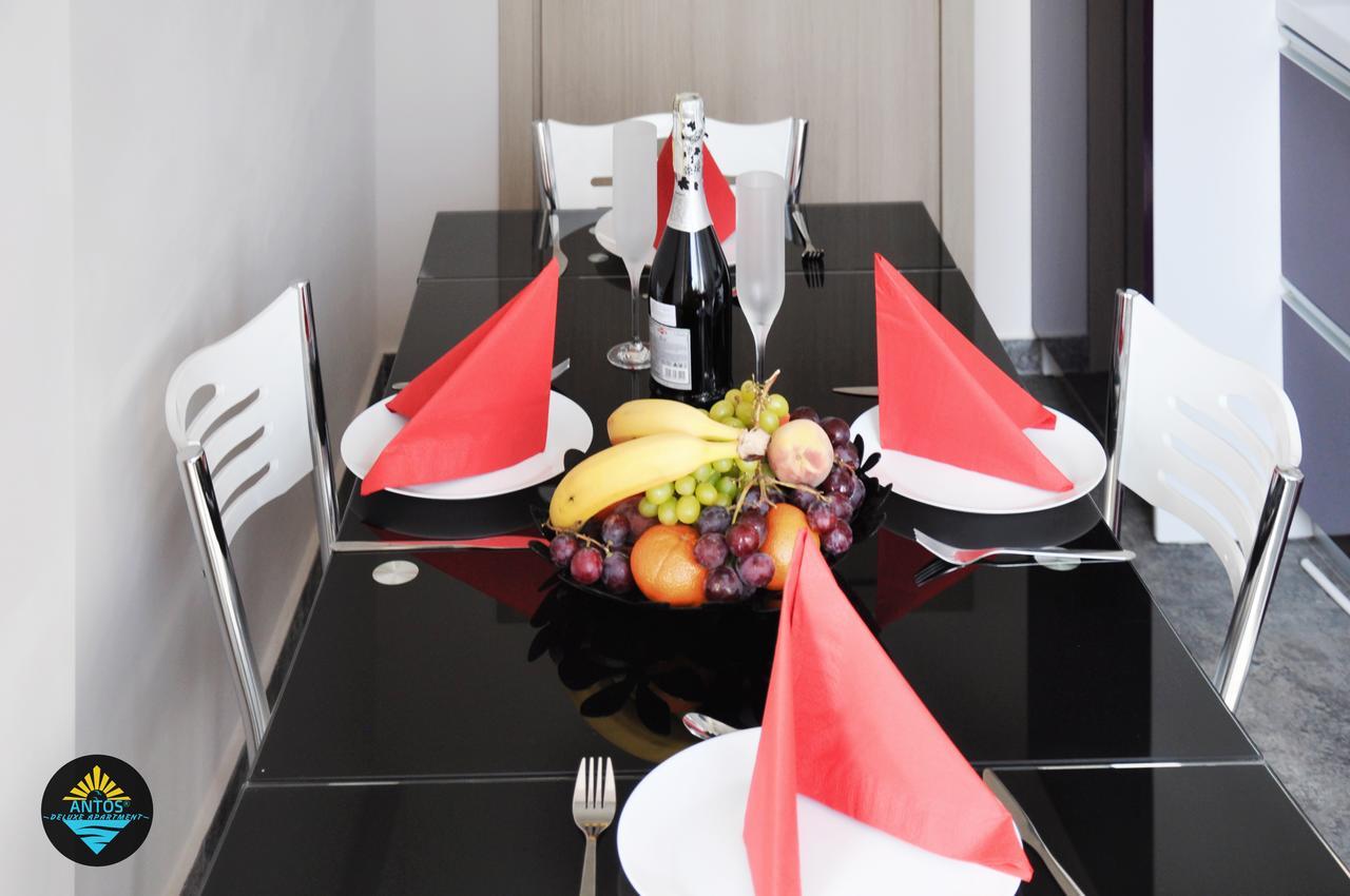 Antos Deluxe Apartment Constanta Luaran gambar