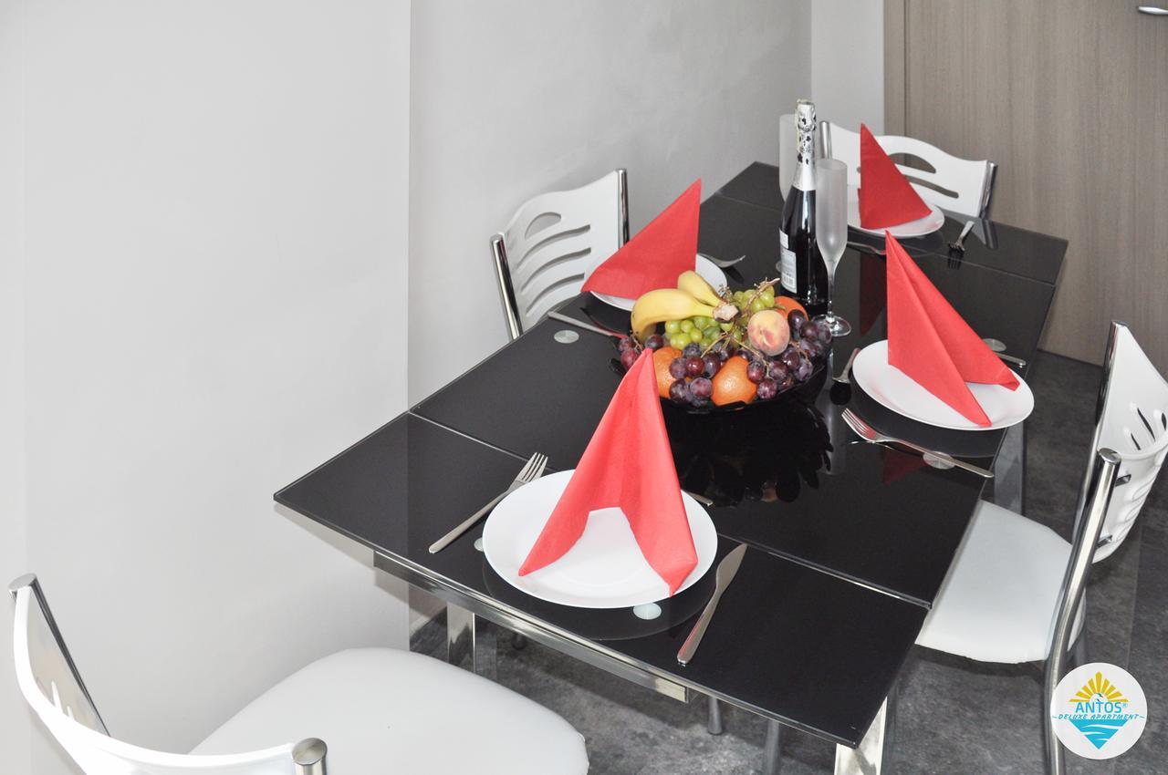 Antos Deluxe Apartment Constanta Luaran gambar